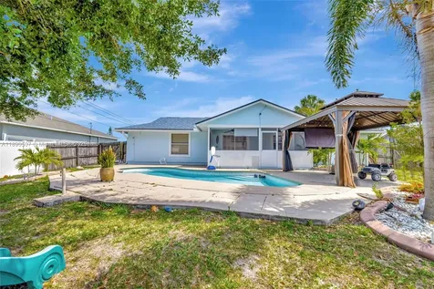 509 SW Hamburg Terrace Port St. Lucie FL 34984