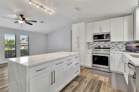 509 SW Hamburg Terrace Port St. Lucie FL 34984