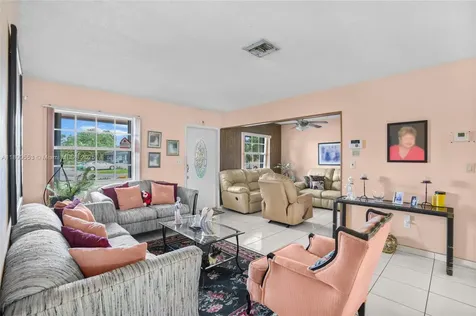 4438 SW 131st Avenue Miami FL 33175