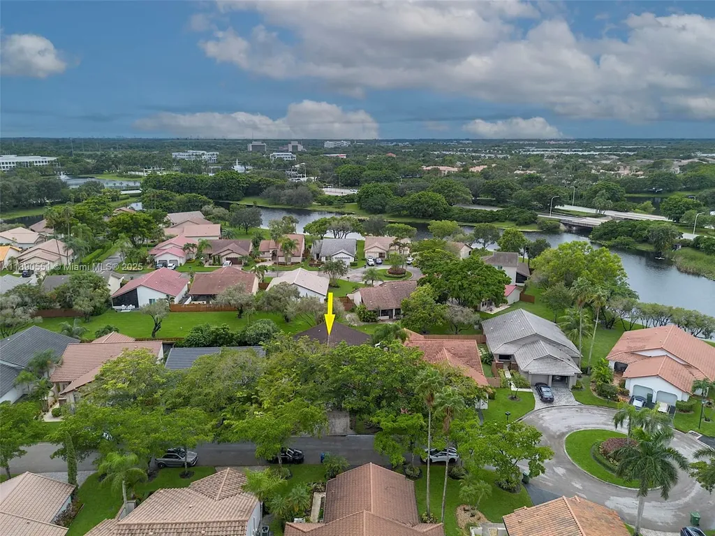 2330 Dover Weston FL 33326