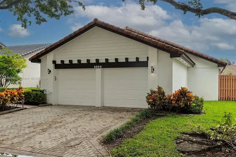2330 Dover Weston FL 33326