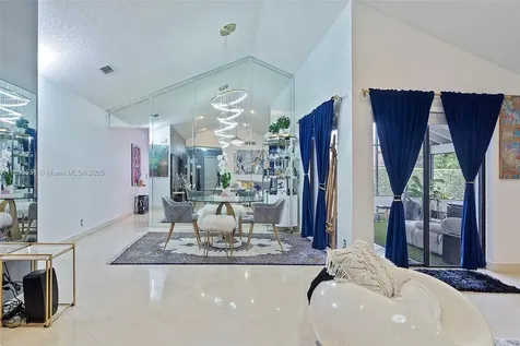 2330 Dover Weston FL 33326