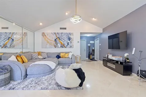2330 Dover Weston FL 33326
