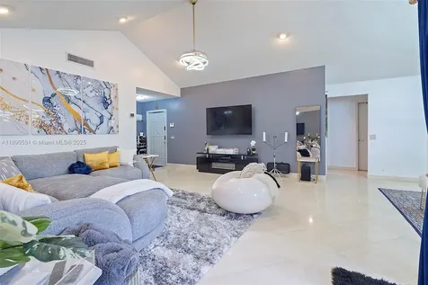 2330 Dover Weston FL 33326