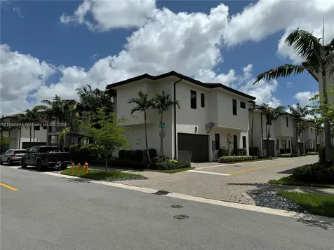 8283 NW 47th Lane Doral FL 33166