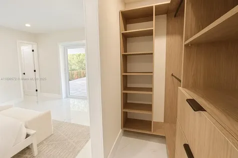 3801 NE 16th Terrace Oakland Park FL 33334