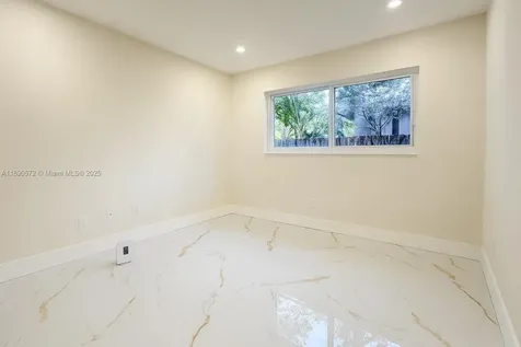 3801 NE 16th Terrace Oakland Park FL 33334
