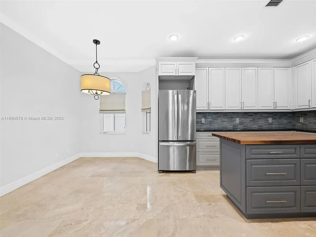 821 SE 2nd Court Fort Lauderdale FL 33301