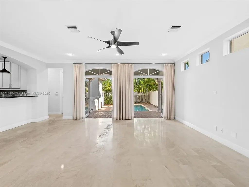 821 SE 2nd Court Fort Lauderdale FL 33301