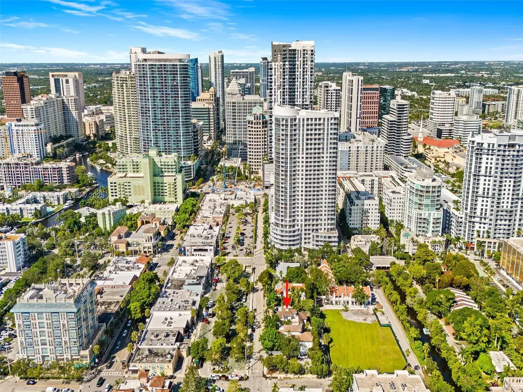 821 SE 2nd Court Fort Lauderdale FL 33301