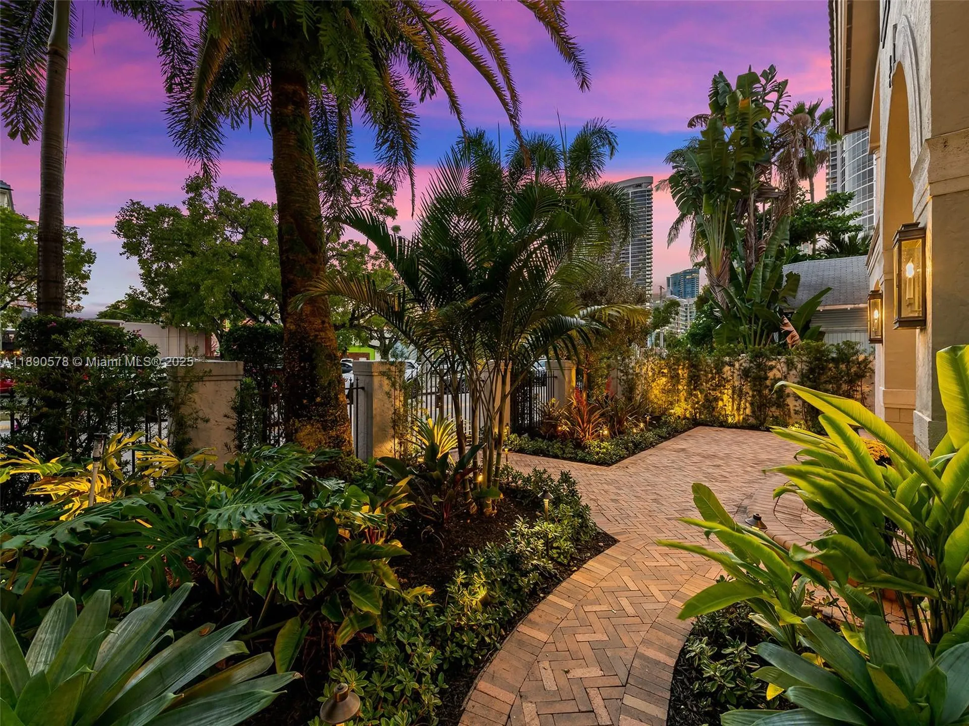 821 SE 2nd Court Fort Lauderdale FL 33301