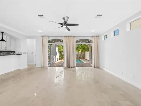 821 SE 2nd Court Fort Lauderdale FL 33301