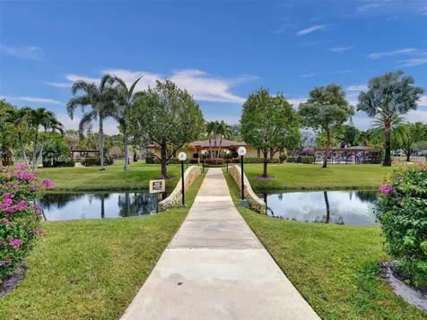 3506 NW 49th Avenue Lauderdale Lakes FL 33319