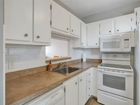 3506 NW 49th Avenue Lauderdale Lakes FL 33319