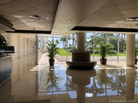 5005 Collins Avenue Miami Beach FL 33140