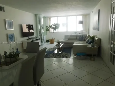 5005 Collins Avenue Miami Beach FL 33140