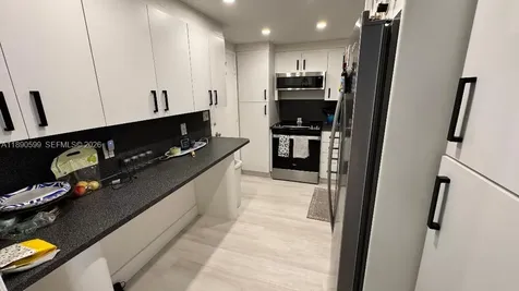 5005 Collins Avenue Miami Beach FL 33140