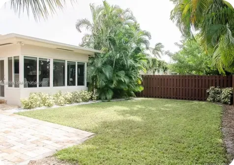 9240 Byron Avenue Surfside FL 33154