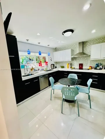 9240 Byron Avenue Surfside FL 33154