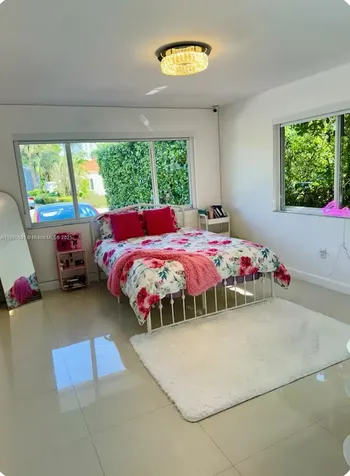 9240 Byron Avenue Surfside FL 33154