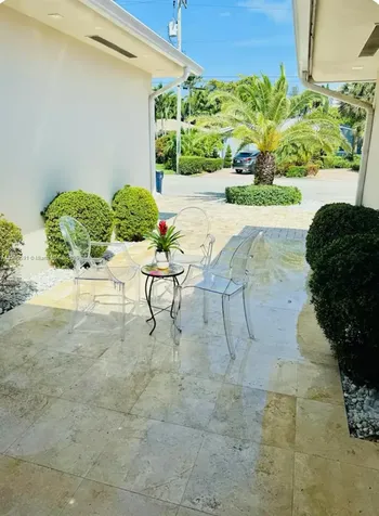 9240 Byron Avenue Surfside FL 33154