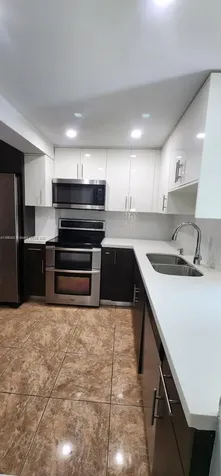 6240 SW 21st Street Miami FL 33155