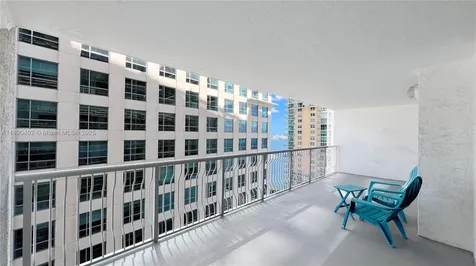 1200 Brickell Bay Drive Miami FL 33131