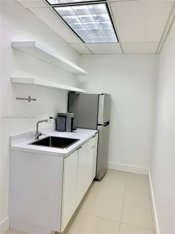 2100 Ponce De Leon Boulevard Coral Gables FL 33134