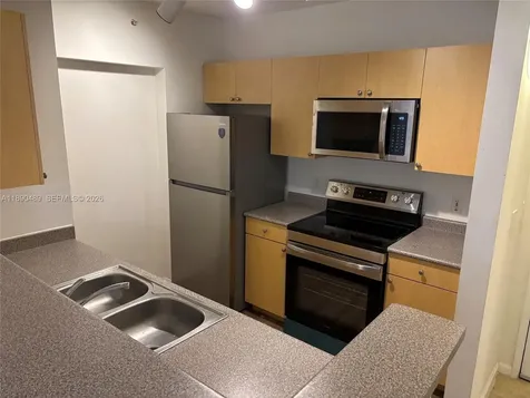 1919 Van Buren Street Hollywood FL 33020