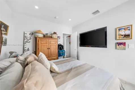 1980 NE 173rd Street North Miami Beach FL 33162