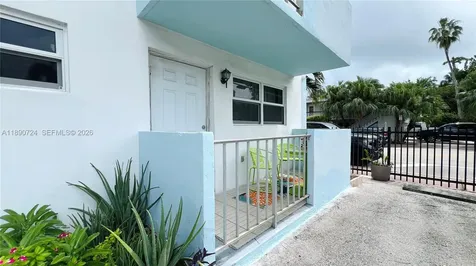 801 Meridian Avenue Miami Beach FL 33139