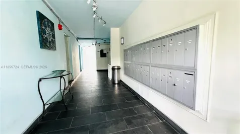 801 Meridian Avenue Miami Beach FL 33139