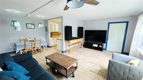 801 Meridian Avenue Miami Beach FL 33139