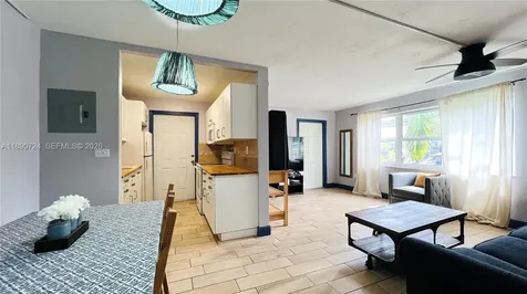 801 Meridian Avenue Miami Beach FL 33139