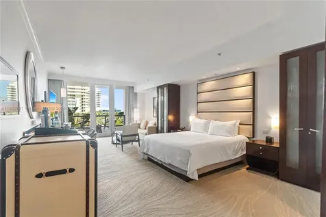 4391 Collins Avenue Miami Beach FL 33140