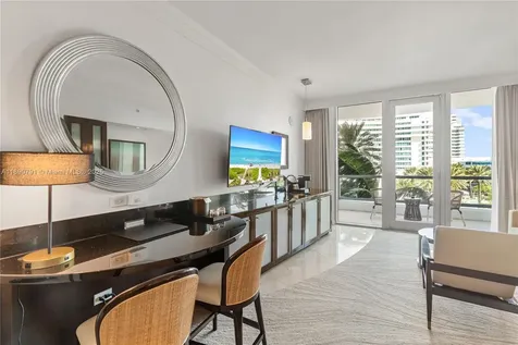 4391 Collins Avenue Miami Beach FL 33140