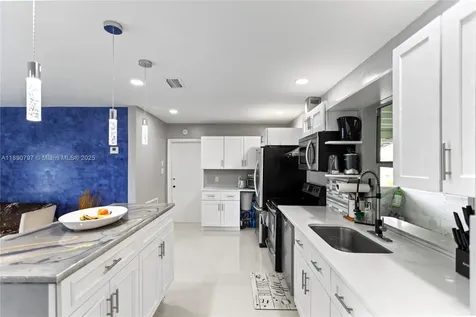 8517 NW 57th Court Tamarac FL 33321