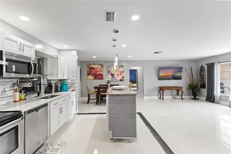 8517 NW 57th Court Tamarac FL 33321