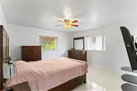 8517 NW 57th Court Tamarac FL 33321