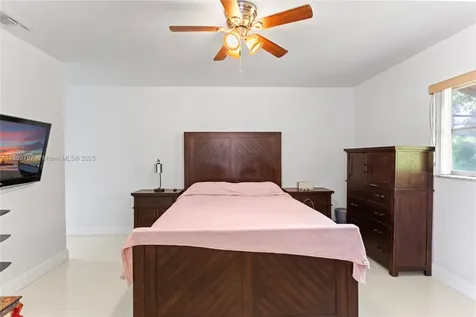 8517 NW 57th Court Tamarac FL 33321