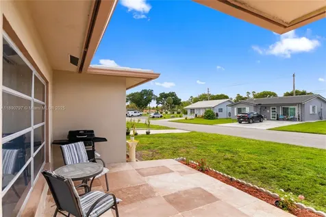 8517 NW 57th Court Tamarac FL 33321