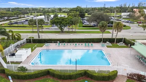 8517 NW 57th Court Tamarac FL 33321