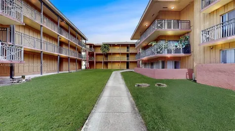 4850 SW 63rd Terrace Davie FL 33314
