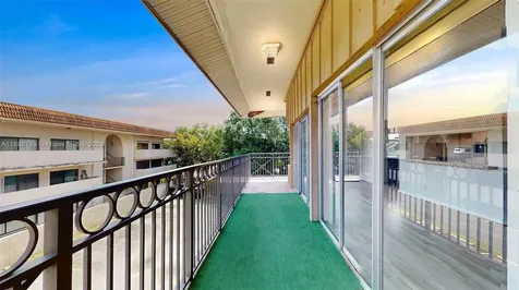 4850 SW 63rd Terrace Davie FL 33314