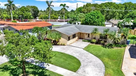 18811 SW 97th Avenue Cutler Bay FL 33157
