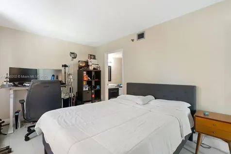 800 N Miami Avenue Miami FL 33136
