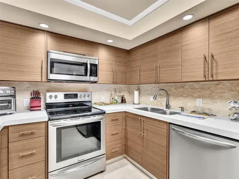 600 Biltmore Way Coral Gables FL 33134