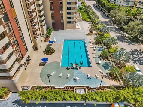 600 Biltmore Way Coral Gables FL 33134