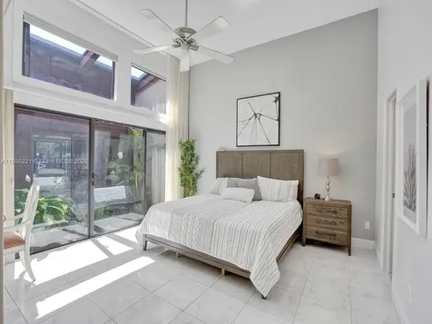 2667 S Parkview Drive Hallandale Beach FL 33009
