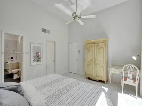 2667 S Parkview Drive Hallandale Beach FL 33009